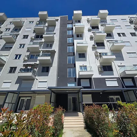 Seaside Golem (Tirana)